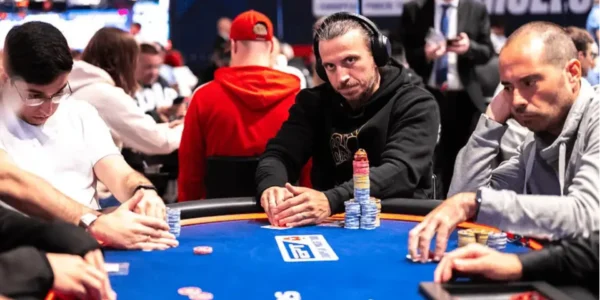 Dicas de poker ao vivo sinais físicos a observar